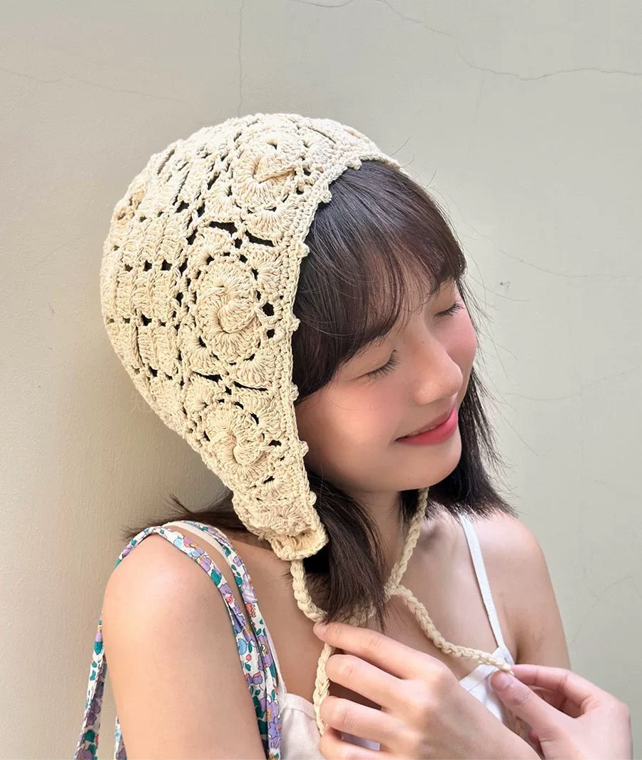 H34 Big Beige Strap Knitted Embroidery Hat
