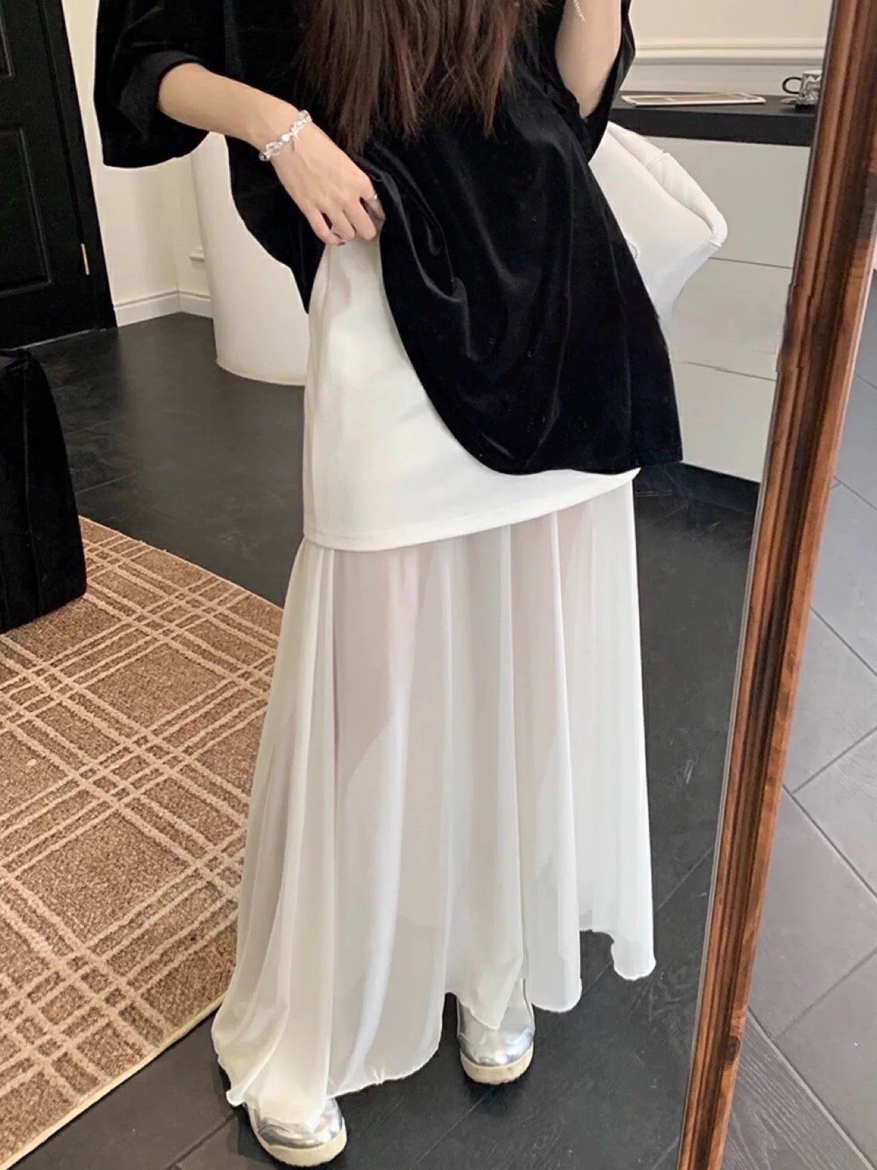 Cream White Mesh Long Skirt (S, M)