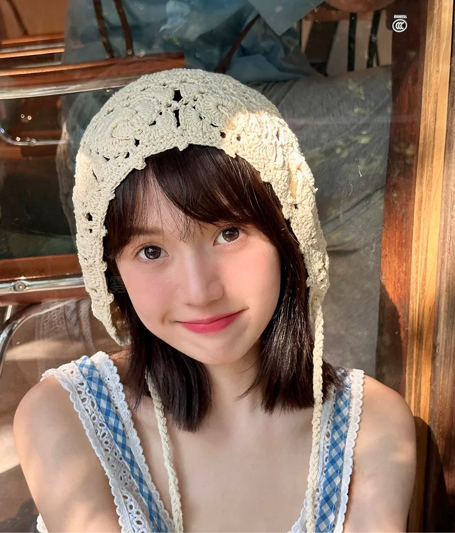 H34 Big Beige Strap Knitted Embroidery Hat