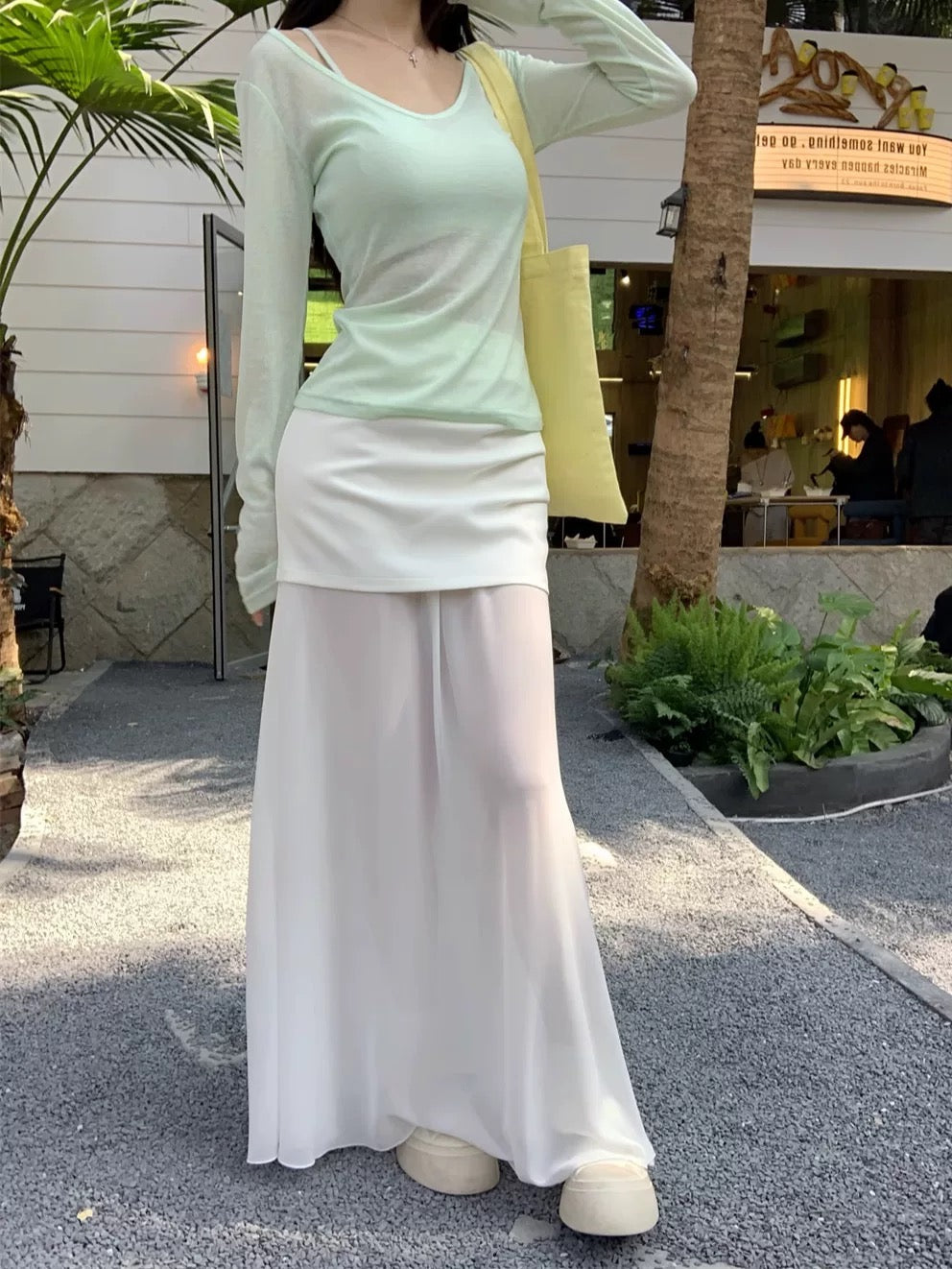 Cream White Mesh Long Skirt (S, M)