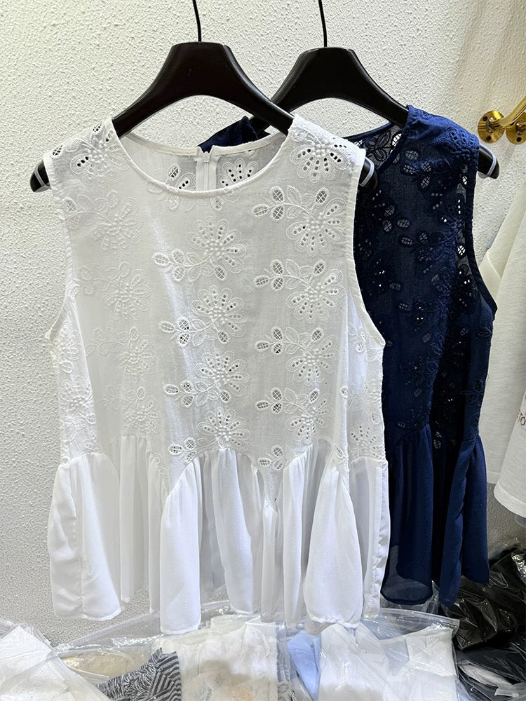 Sleeveless Embroidery Top