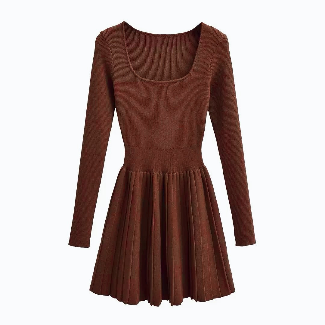 Knitted Long Sleeve Pleated Dress