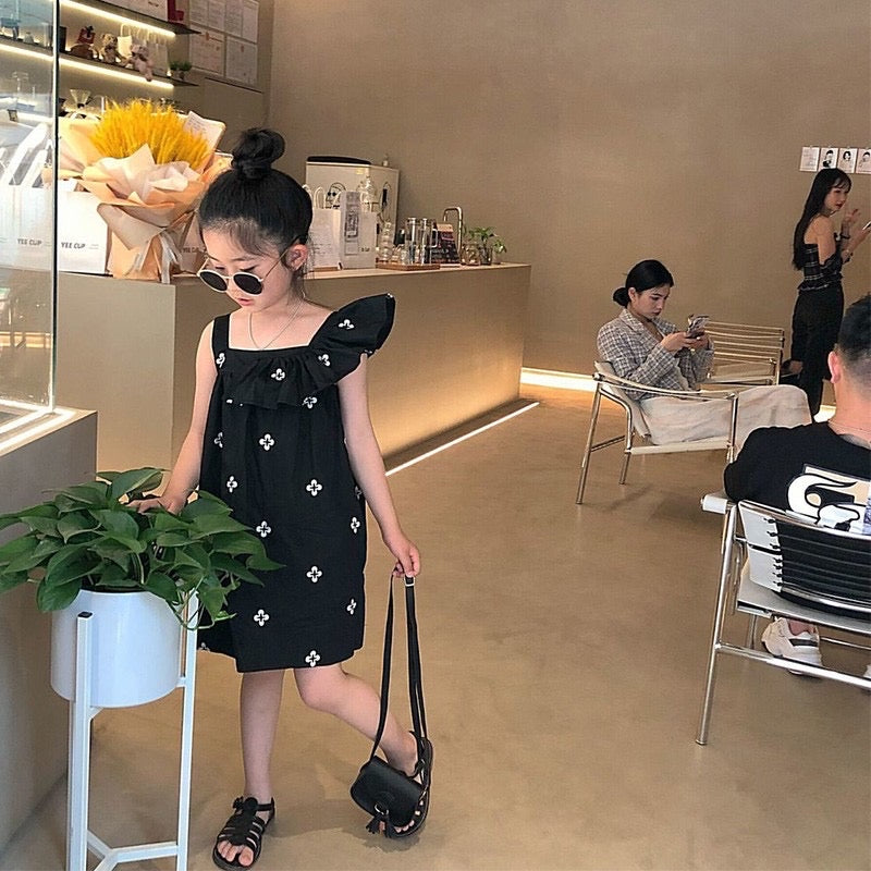 Little Girl White Flo Black Dress (90,110,130)