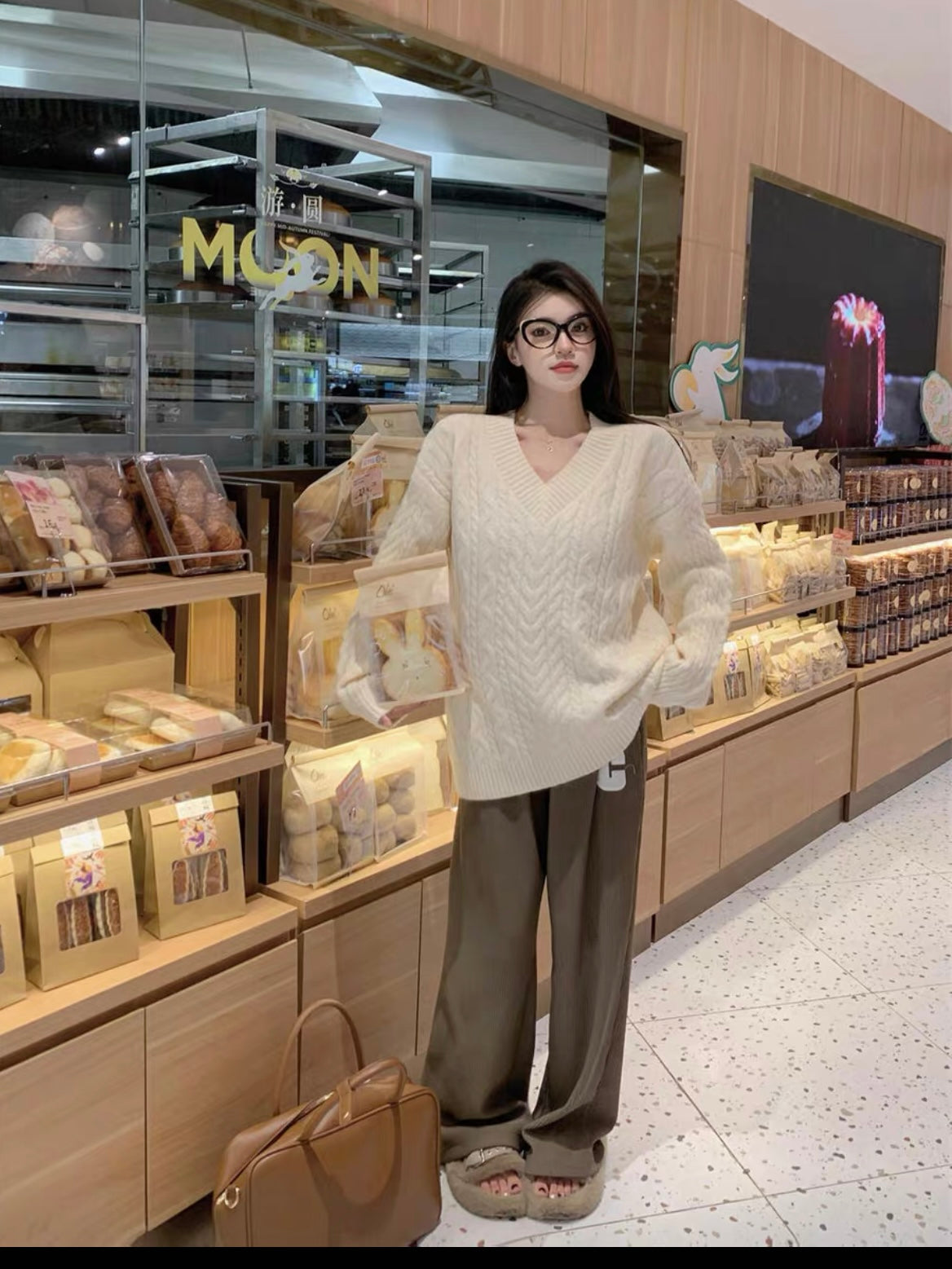 Beige V Collar Long Sleeve Knitted Top