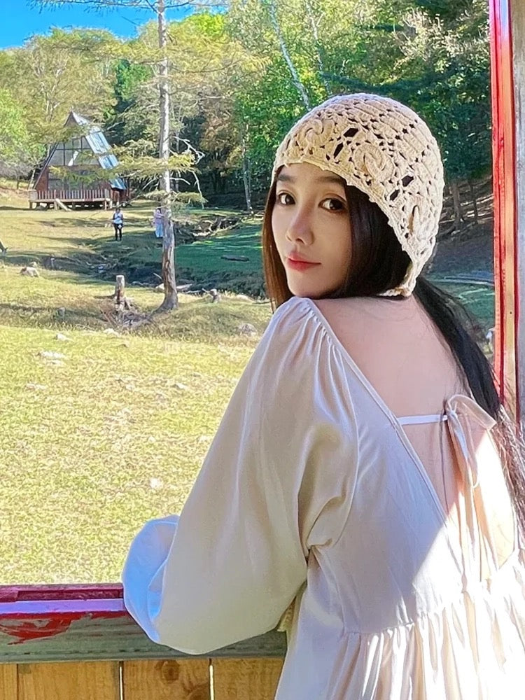 H34 Big Beige Strap Knitted Embroidery Hat