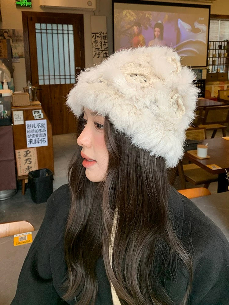 H32 Cream Rose Furry Braid Hat
