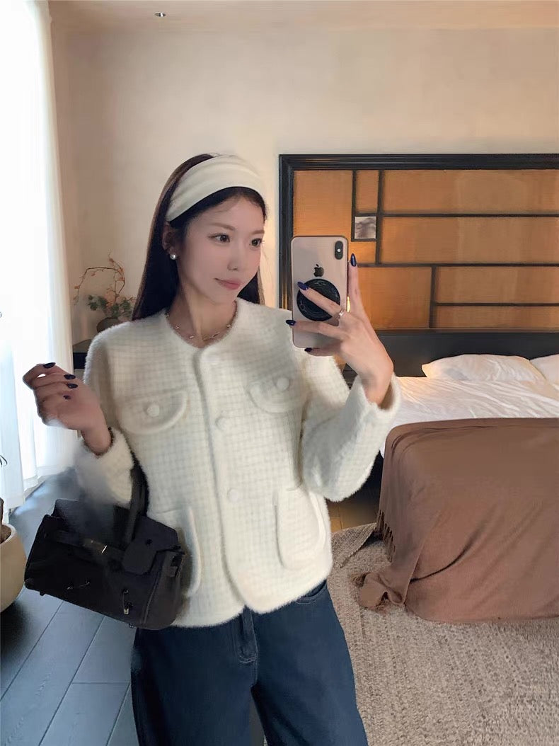 Milk Channe Knitted Pockets Cardigan