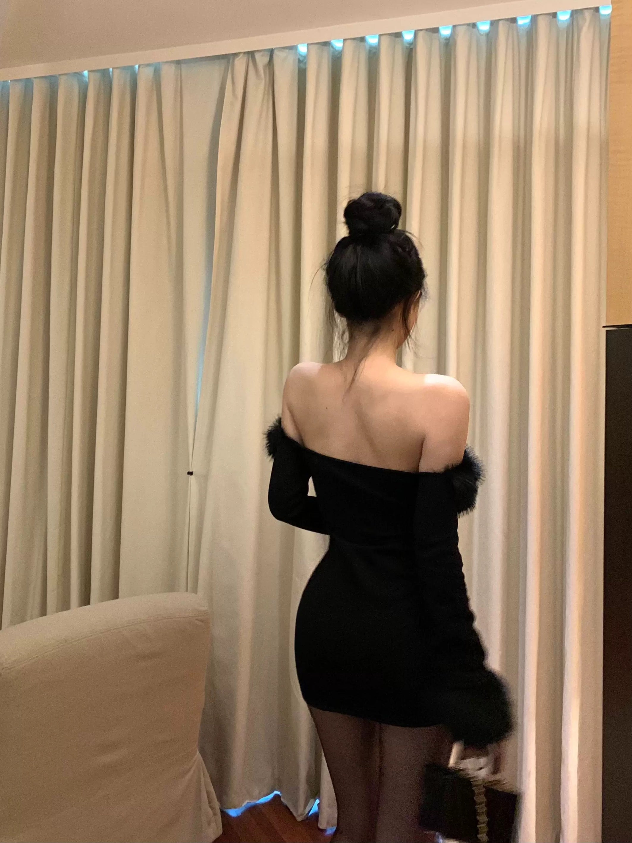 Black Two Wear Off Side Shoulder Long Sleeve Tube Dress