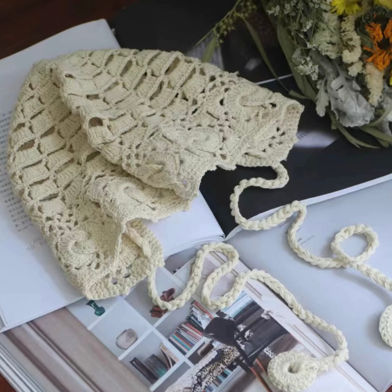 H34 Big Beige Strap Knitted Embroidery Hat