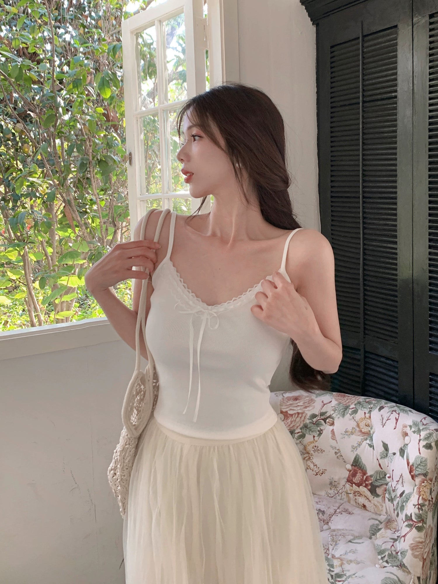 Mini Ribbon Basic Sleeveless Strap Top (white)