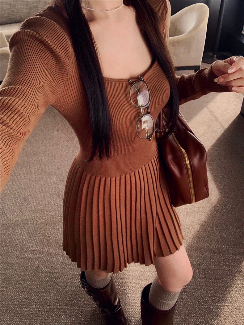 Knitted Long Sleeve Pleated Dress