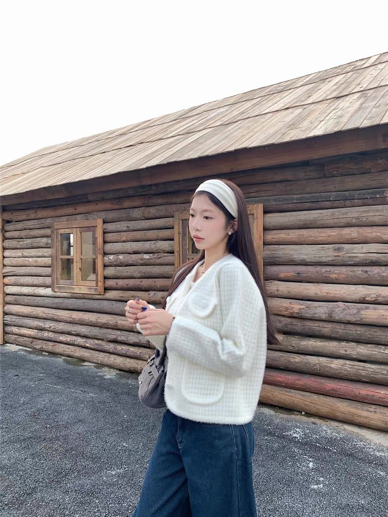 Milk Channe Knitted Pockets Cardigan