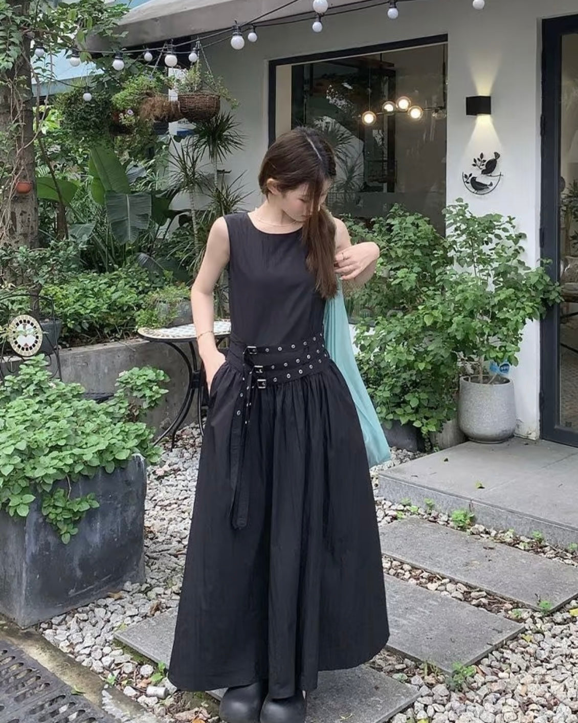 Sleeveless Black Long Dress