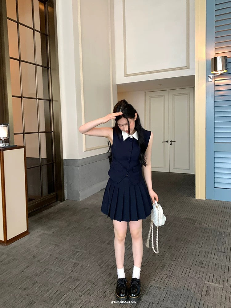 Collar Top + Pleated Skirt Two Piece Set (Black) M size