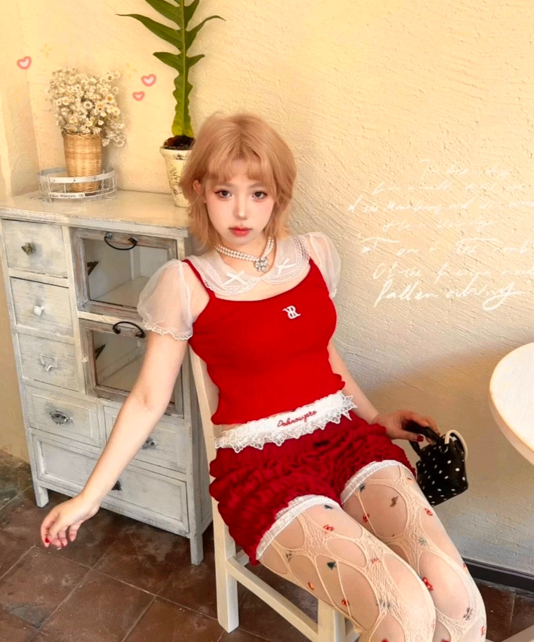 Red Low Waist Thin Puff Latern Short