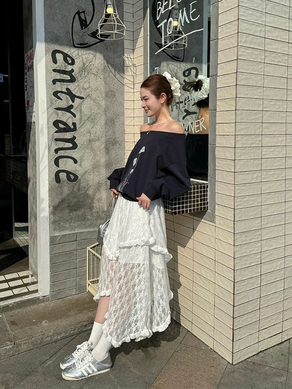 Unequal White Lacey Skirt With Lining
