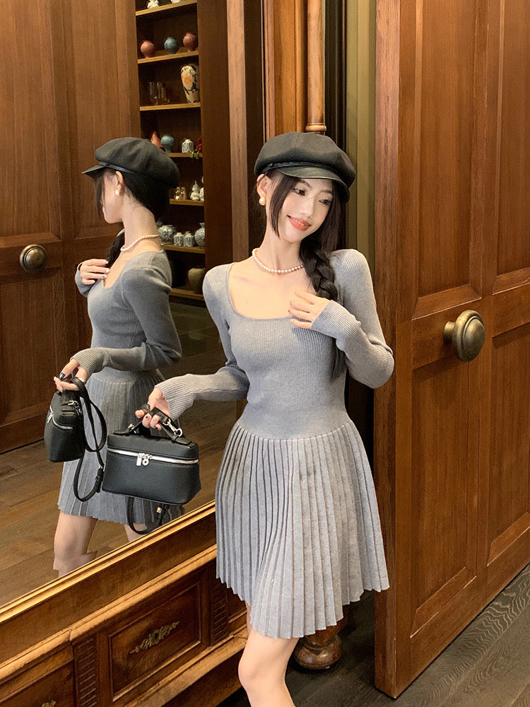 Knitted Long Sleeve Pleated Dress