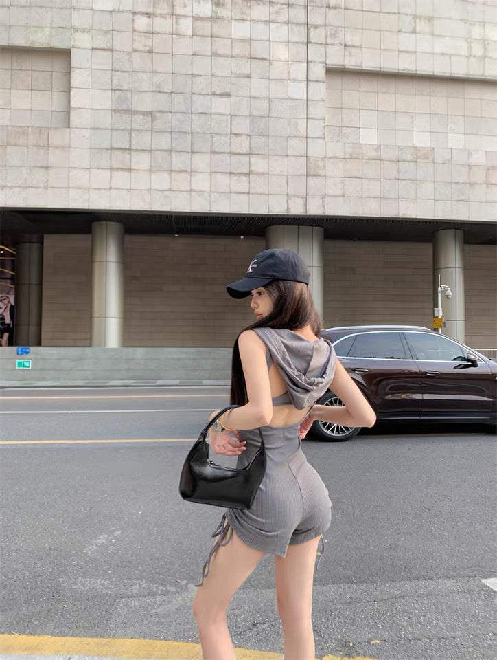 Sleevless Hat Romper (Black,Grey)