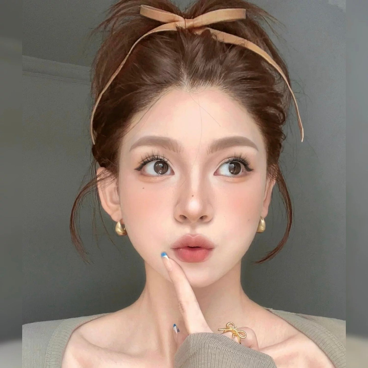 R009 Leather Ribbon Hair Clip