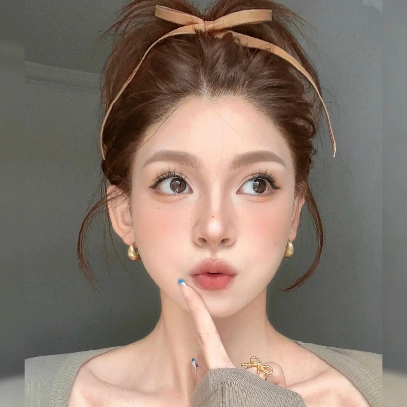 R009 Leather Ribbon Hair Clip