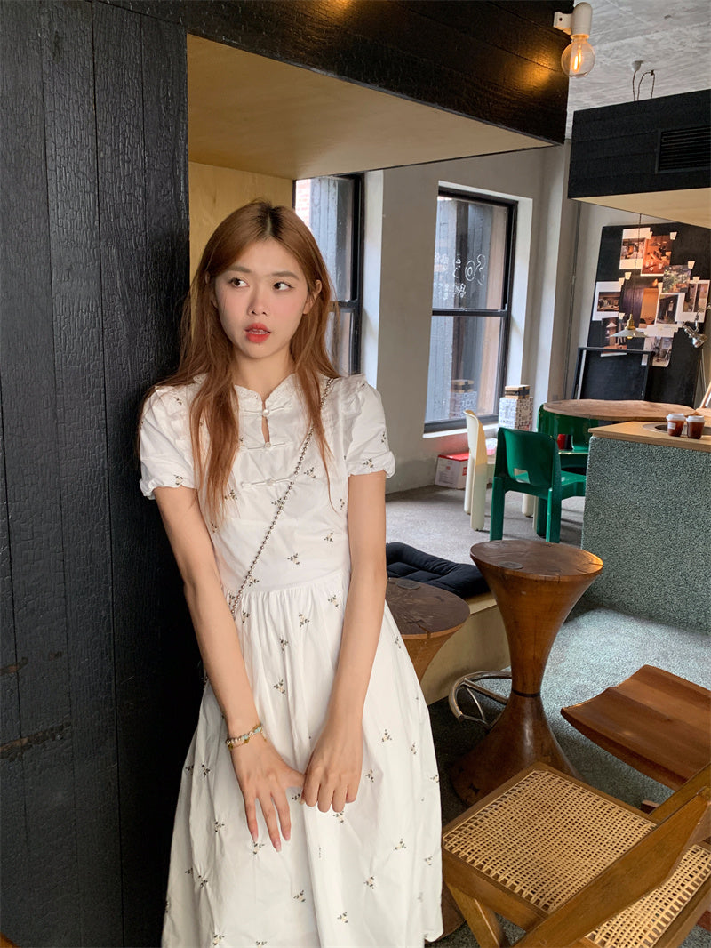 Traditional Collar White long dress (M)