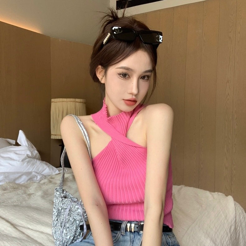 Halter Collar Sleeveless Knitted Top