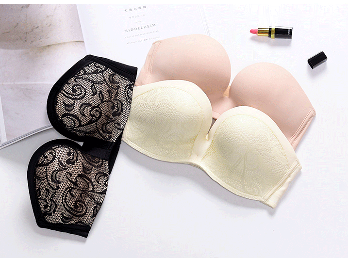 A010 Off Shoulder Bra - Hearts & Kisses