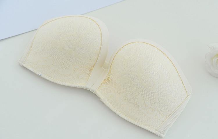 A010 Off Shoulder Bra - Hearts & Kisses
