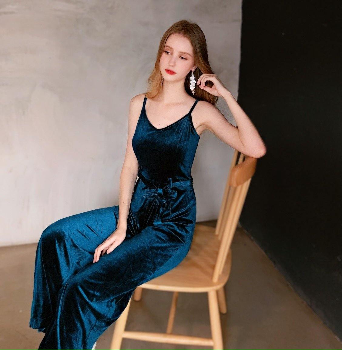 D008 Maxi Jumpsuit (S, M, L) - Hearts & Kisses