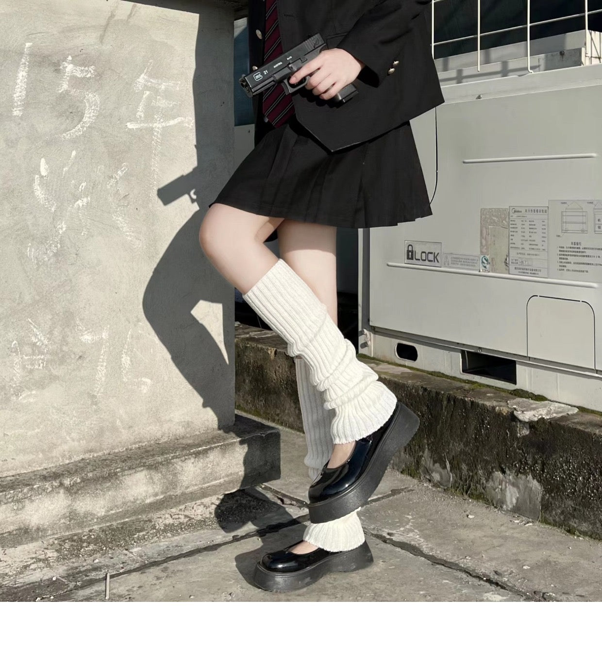 Uni Vintage Middle Socks ( Black, Grey)