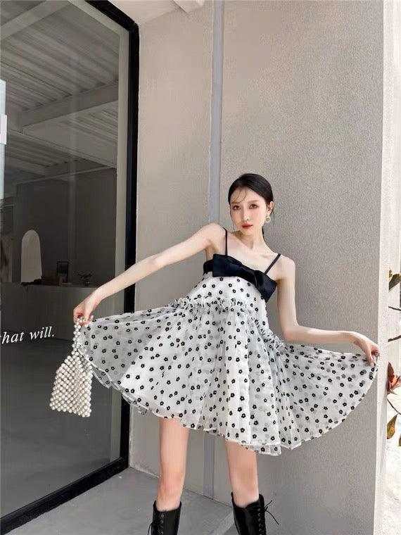Laura Tube Dress - Hearts & Kisses Fashion Boutique - Online Fashion Malaysia - Dress, Tops, Pants, Rompers, Sportswear & more. We Ship To Malaysia & Singapore