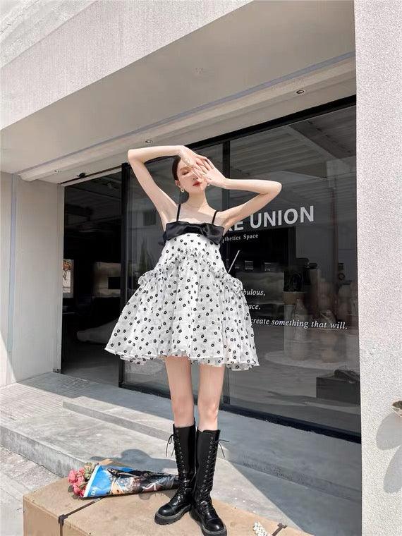 Laura Tube Dress - Hearts & Kisses Fashion Boutique - Online Fashion Malaysia - Dress, Tops, Pants, Rompers, Sportswear & more. We Ship To Malaysia & Singapore