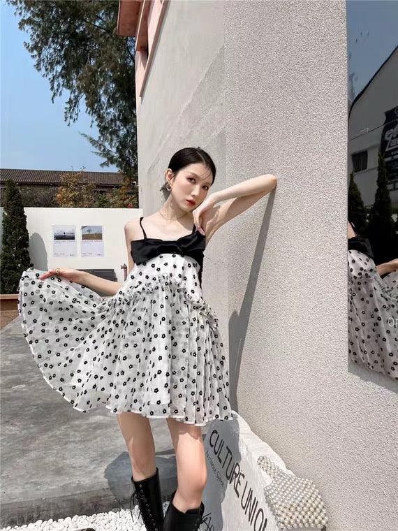 Laura Tube Dress - Hearts & Kisses Fashion Boutique - Online Fashion Malaysia - Dress, Tops, Pants, Rompers, Sportswear & more. We Ship To Malaysia & Singapore
