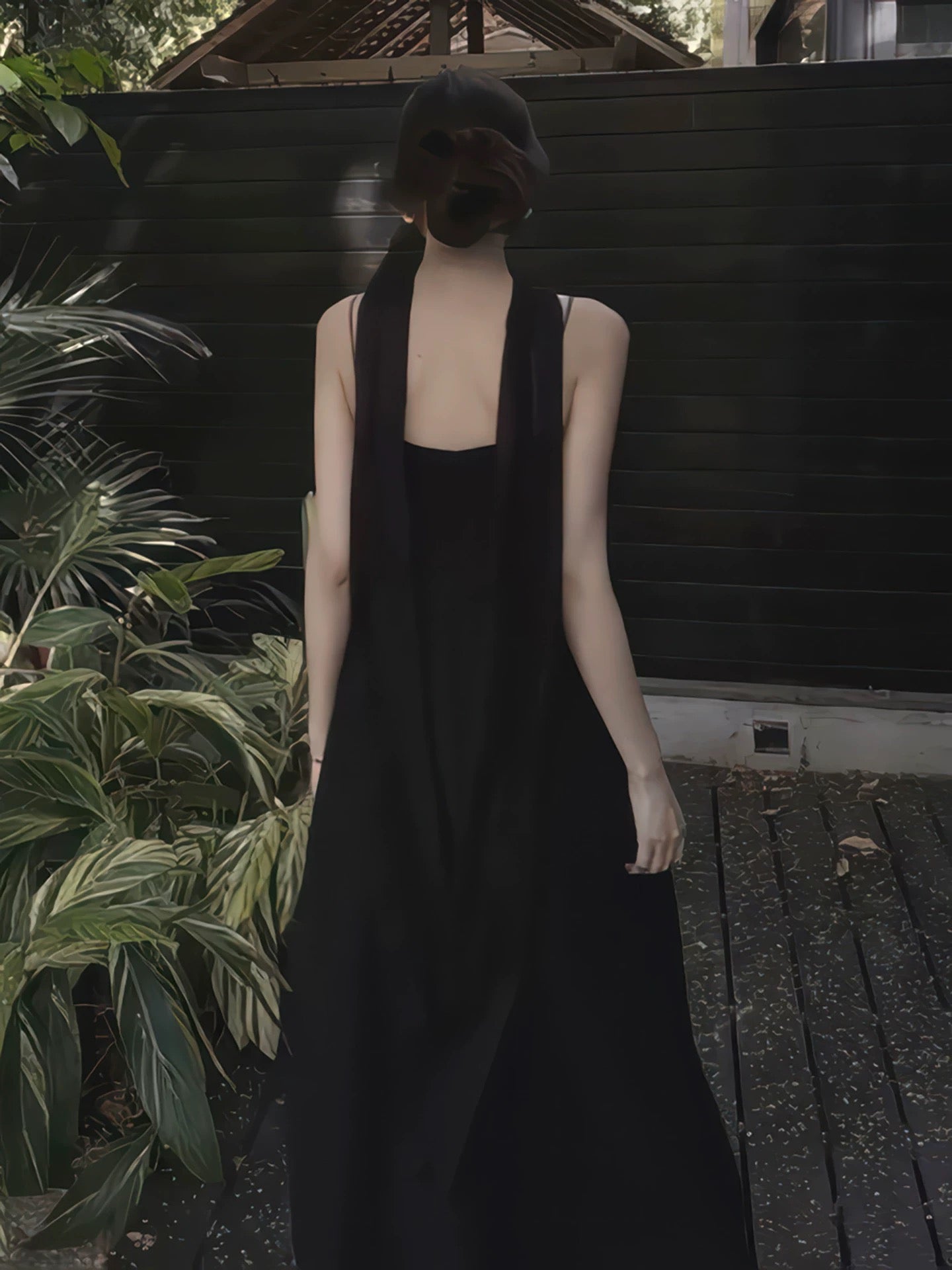 Alyn Strap Dress With Strap (Black, White)