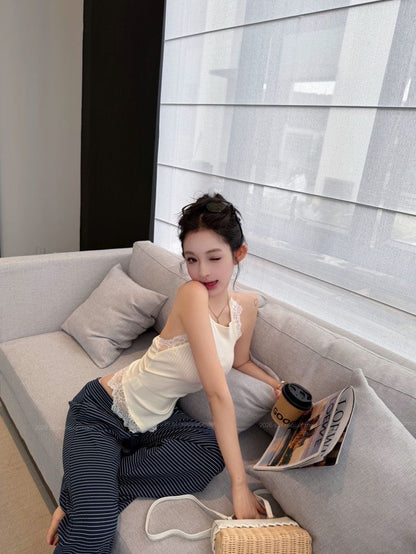 White Mix Laces Knitted Unequal Top (S)