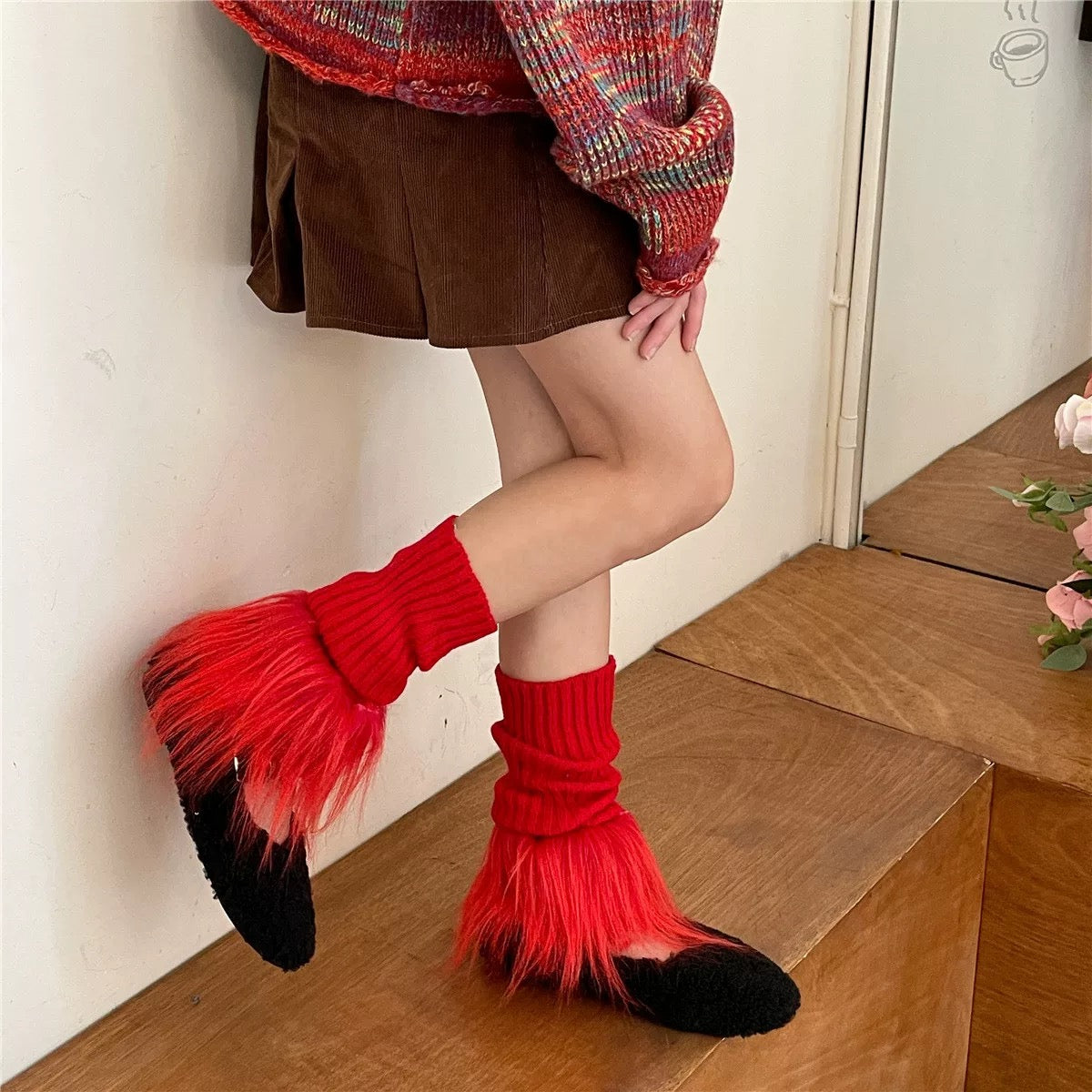 S018 Colour Bottom Furry Midi Socks
