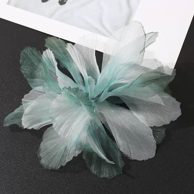 F15 Green Mesh Floral Hair Pin