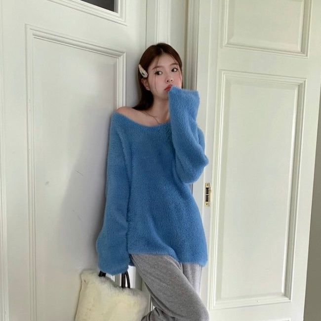 Fuzzy V Collar Blue Long Sleeve Top