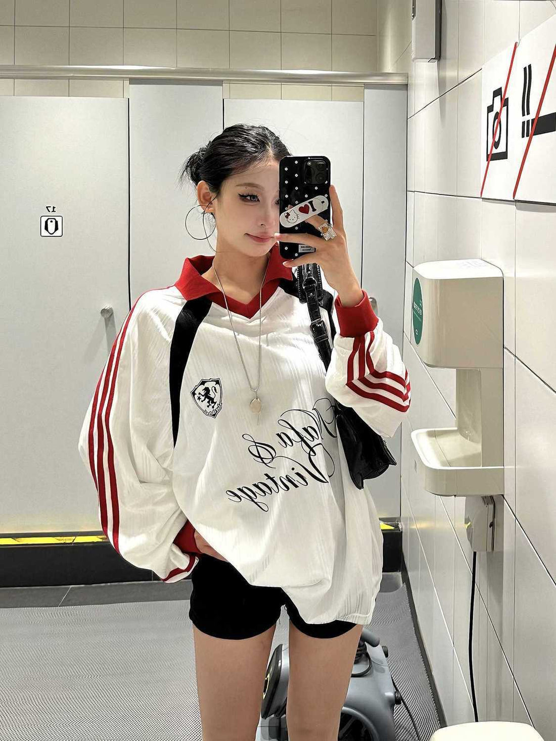 No93 Red Collar White Long Sleeve Ball Top