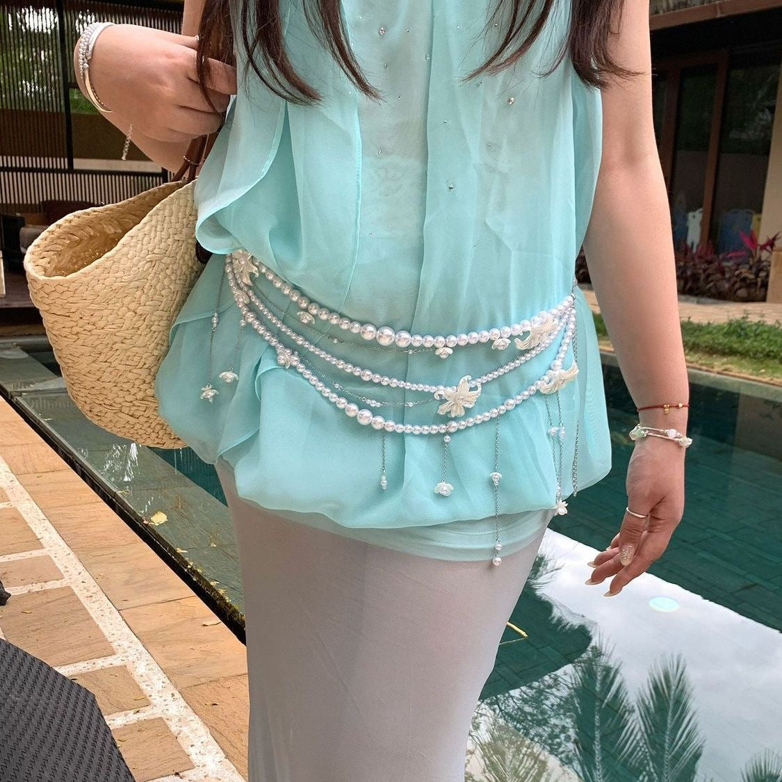 White Layered Flo Chain Belt