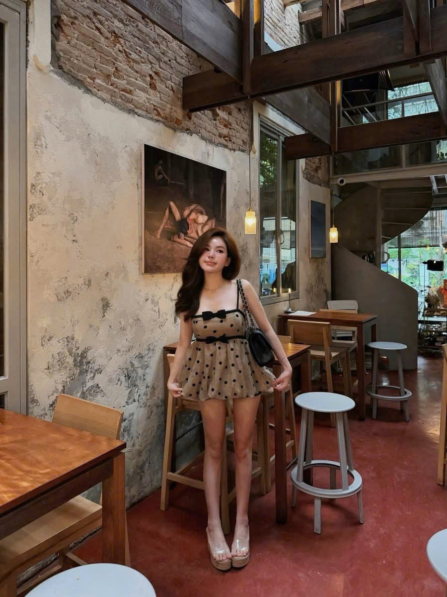 Polka Dot Strap Coffee Tube Top + Inner Shorts