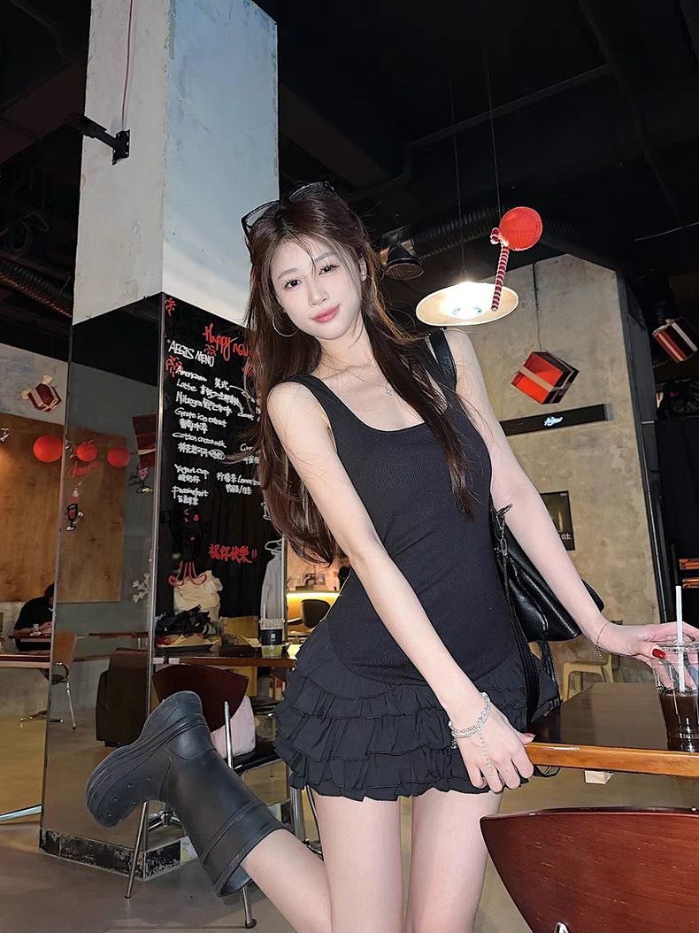 Sleeveless Cakey Bottom Dress (White, Black) S