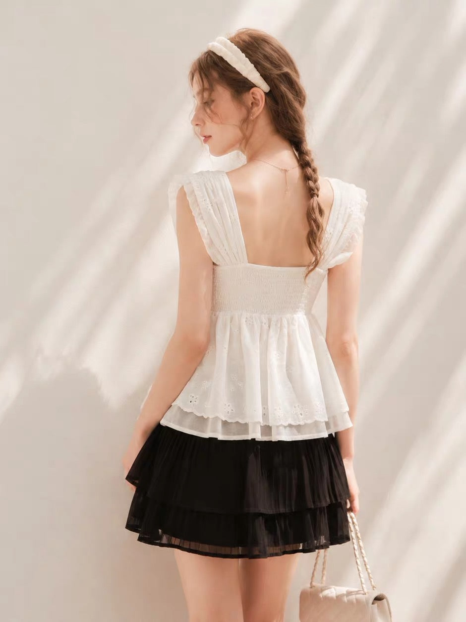 Embroidery Sleeveless Top