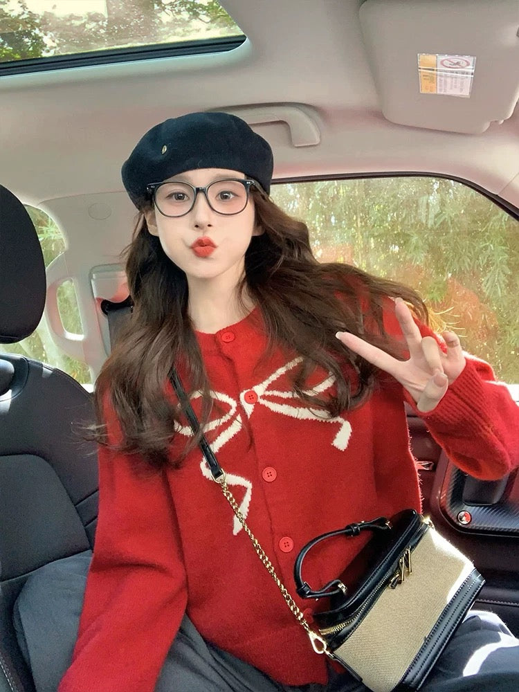 White Ribbon Red Long Sleeve Knitted Top