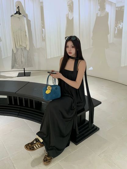 Alyn Strap Dress With Strap (Black, White)