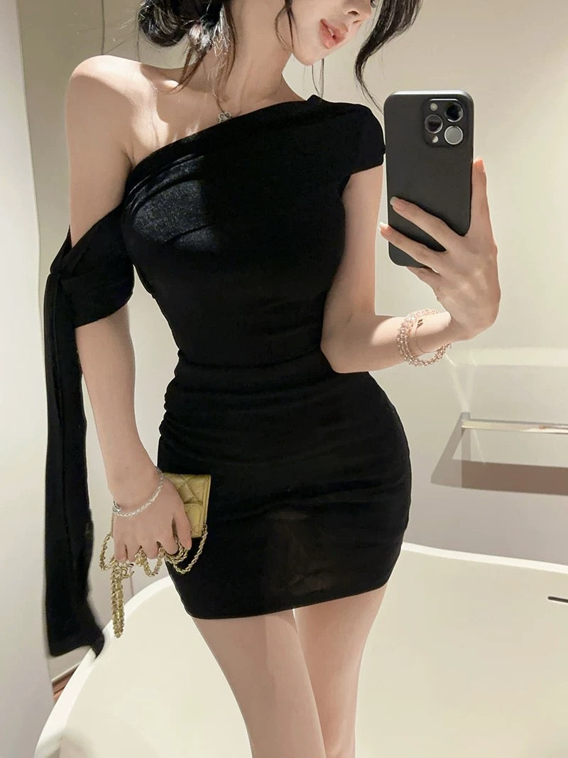 Black Off Side Shoulder Tube Dress