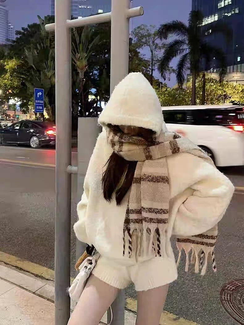 Thick Hoodie Cream Knitted Top + Shorts Two Piece Set