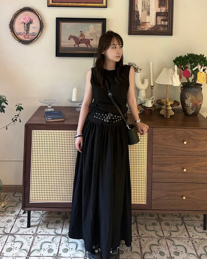 Sleeveless Black Long Dress