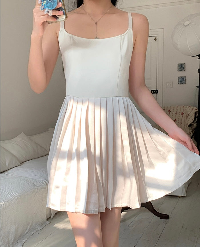 Anna Creamy Pleated Dress