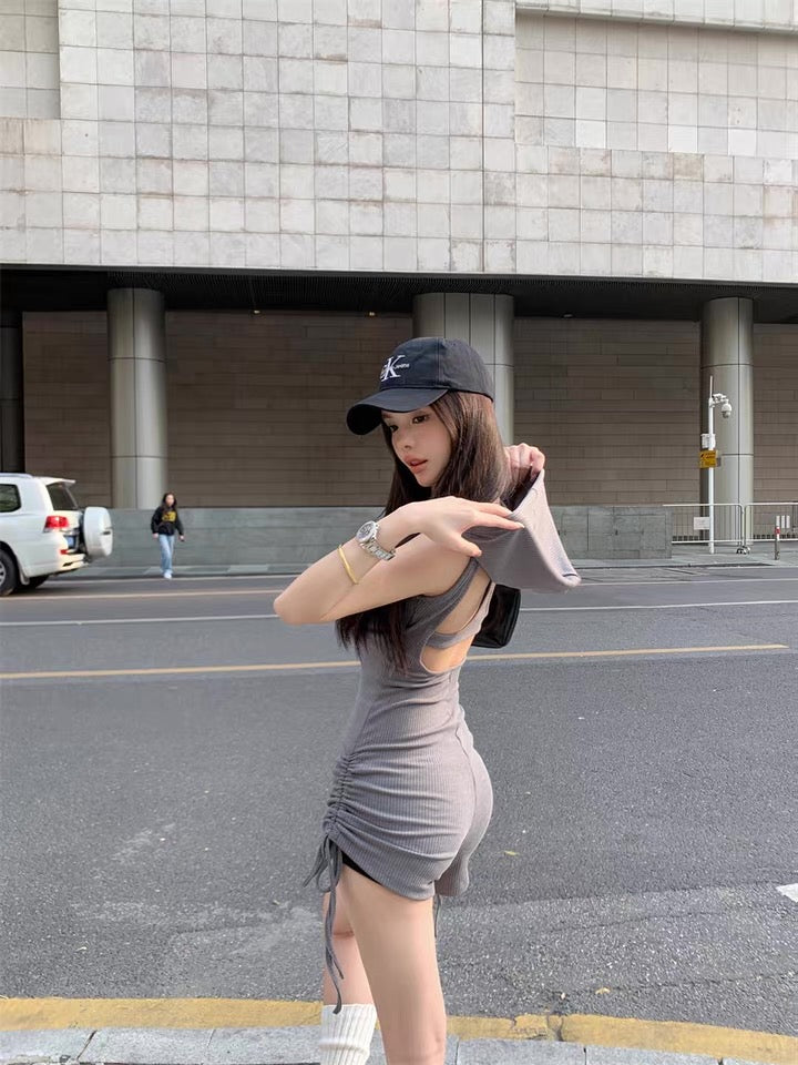 Sleevless Hat Romper (Black,Grey)
